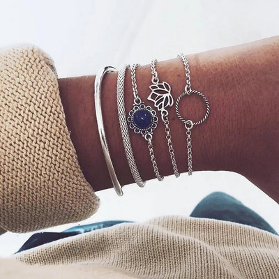 WUKALO boemske narukvice s anđelima u zlatnoj boji za žene Boho nakit Geometrijski slojeviti biserni lanac s privjescima Set narukvica