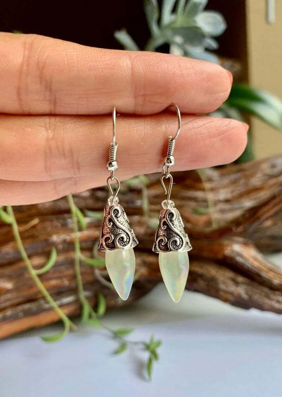 Etnikai Teardrop Holdkő fülbevaló Vintage ezüst színű fémmetszet virág lógó fülbevaló női ékszer