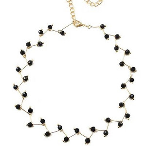 Kristāla kaklarota, vienkārša un daudzpusīga melna kristāla īsa stila atslēgas kaula ķēde sievietēm