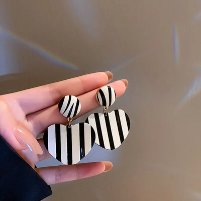 Korejski slatki grafiti Art šarene naušnice u obliku srca za žene Slatke estetske djevojke studentice Elegantan svakodnevni život Ljetni nakit