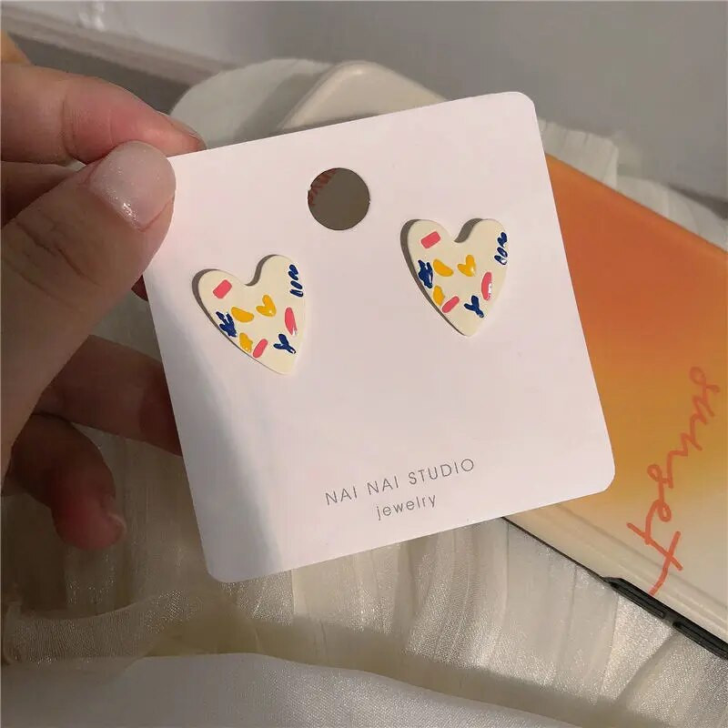 Korejski slatki grafiti Art šarene naušnice u obliku srca za žene Slatke estetske djevojke studentice Elegantan svakodnevni život Ljetni nakit