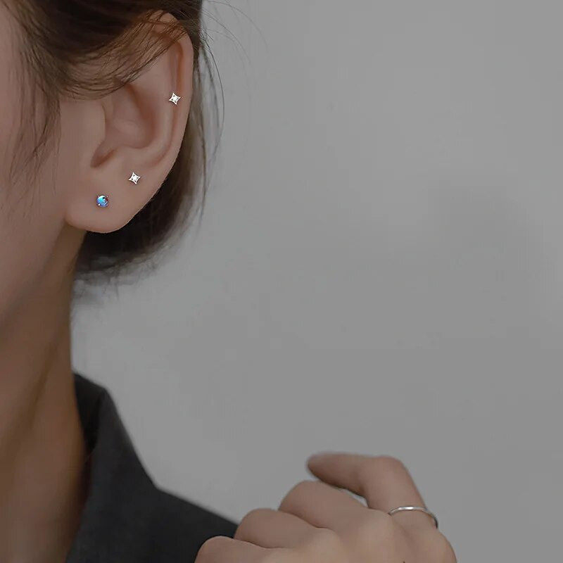 Modne male okrugle naušnice Aurora za žene Jednostavan dizajn Luksuzni mini mjesečev kamen Osobnost Vintage šarm Boho nakit