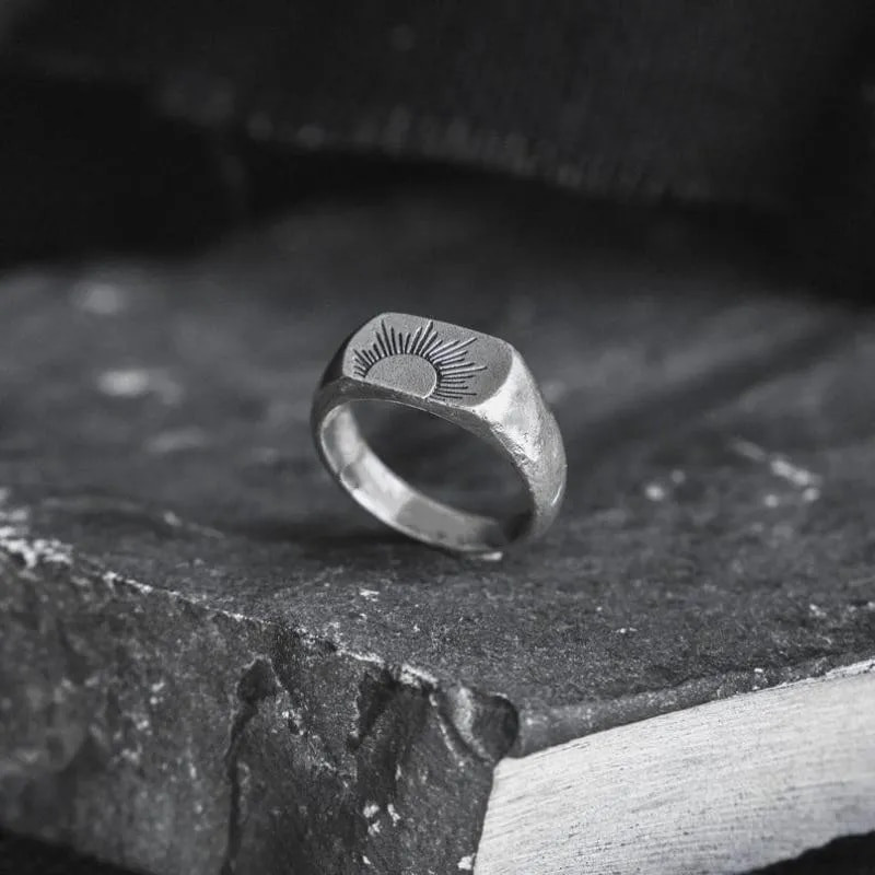 Jauna panka stila saullēkta krēslas gredzens vīriešiem ikdienas ballīšu rotaslietas