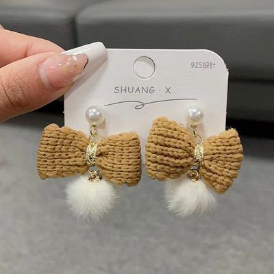 Korejske ružičaste viseće naušnice za žene, djevojke, slatka pahuljasta kuglasta mašna, pom naušnica, jesen, zima, kawaii božićni dječji nakit