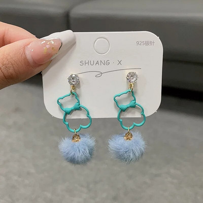 Korejske ružičaste viseće naušnice za žene, djevojke, slatka pahuljasta kuglasta mašna, pom naušnica, jesen, zima, kawaii božićni dječji nakit