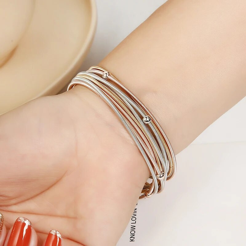 Izmērs 1,7 mm, apkārtmērs 19 cm Metāla pavasara rotaslietas Modes klasiskas sieviešu dāvanas Mini jauki gludas bumbas jauktas krāsas pavasara rokassprādze