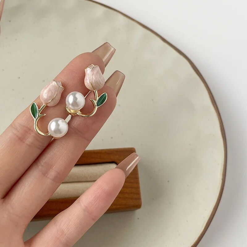 A legújabb divat tulipán fülbevaló Európából és Amerikából Női és ékszer bankett party esküvői pár ajándék évfordulója