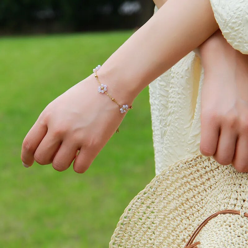 CARLIDANA Trendy narukvica s privjescima od 3 cvijeta za žene Bohemija Lanac od šarenih perli od tratinčica Narukvica od nehrđajućeg čelika Besplatna dostava