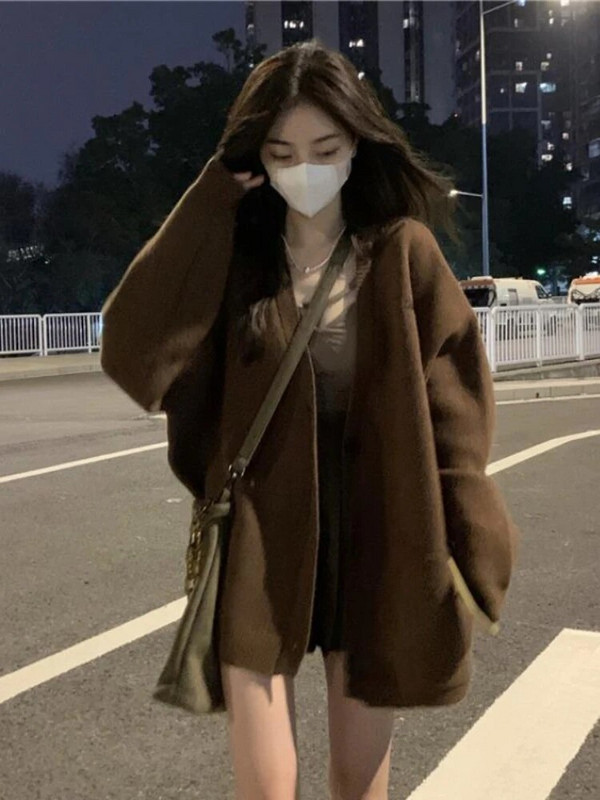 Sieviešu haki krāsas jaka Džemperi Baggy Pure Color Streetwear Korejiešu modes Кардиган Женский Eleganta Girlish Retro Japāņu Stilīgs