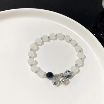 Vintage karkötő szél tiszta víz zöld utánzat jáde kalcedon nyitó Dingdang karkötő női csengő édes ékszer ajándék