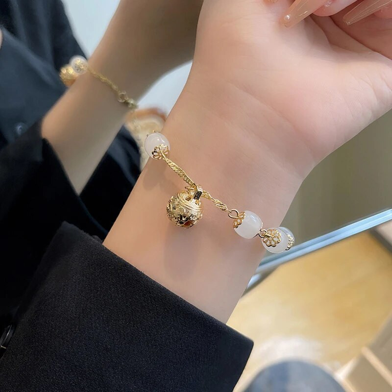 Soli pa solim zvana rokassprādze sievietēm gaiša, grezna retro nefrīta zaļa rokassprādze modes stila rotaslietas dāvana