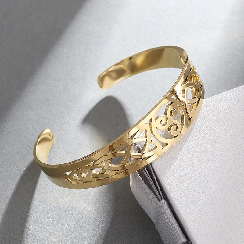 Nerūsējošā tērauda ķeltu mezgls Viking Triskelion trīskāršā spirālveida Triskele aproce vīriešiem sievietēm Ziemeļvalstu regulējams juvelierizstrādājumu šarms