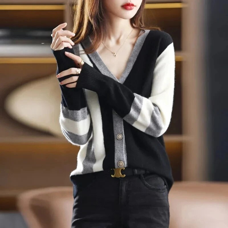 Pulóver Kardigán női tavaszi ősz új varrás V-nyakú, egysoros divatos ingázó kötött dzseki női ruházat 654