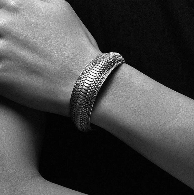 Retro stila pūķa mēroga atvērta aproce aproce, kas piemērota vīriešu modes šarmu plaukstas locītavas dekorēšanai Jaungada dāvanai