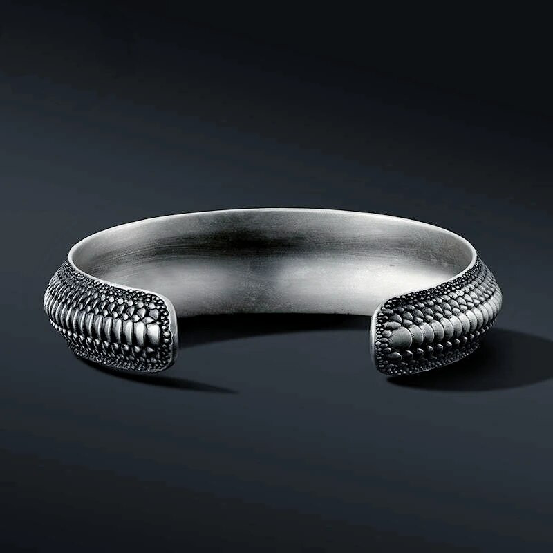 Retro stila pūķa mēroga atvērta aproce aproce, kas piemērota vīriešu modes šarmu plaukstas locītavas dekorēšanai Jaungada dāvanai