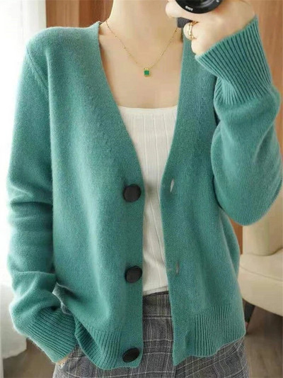 Sieviešu džemperis pavasara rudens vienkrāsains, ar V veida kakla izgriezumu, ar garām piedurknēm, brīvs, moderns sieviešu apģērbs