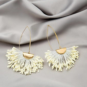 Boho sektori lilledega loomingulised kõrvarõngad naistele Moeavaldused Rippuvad disaineri naise kõrvarõngad Boheemlaslikud elegantsed peoehted