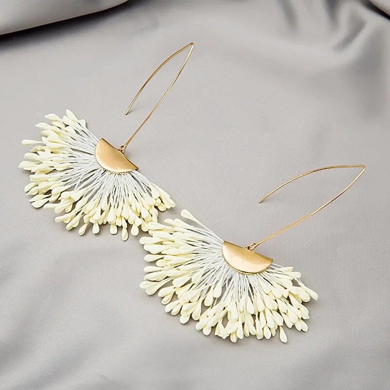 Boho sektori lilledega loomingulised kõrvarõngad naistele Moeavaldused Rippuvad disaineri naise kõrvarõngad Boheemlaslikud elegantsed peoehted