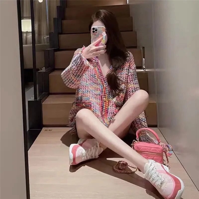 Kevadsügisene kootud kardigan naiste värviline V-kaelusega üherealine narmastega tasku, avara temperamendiga moodne kampsun jakk