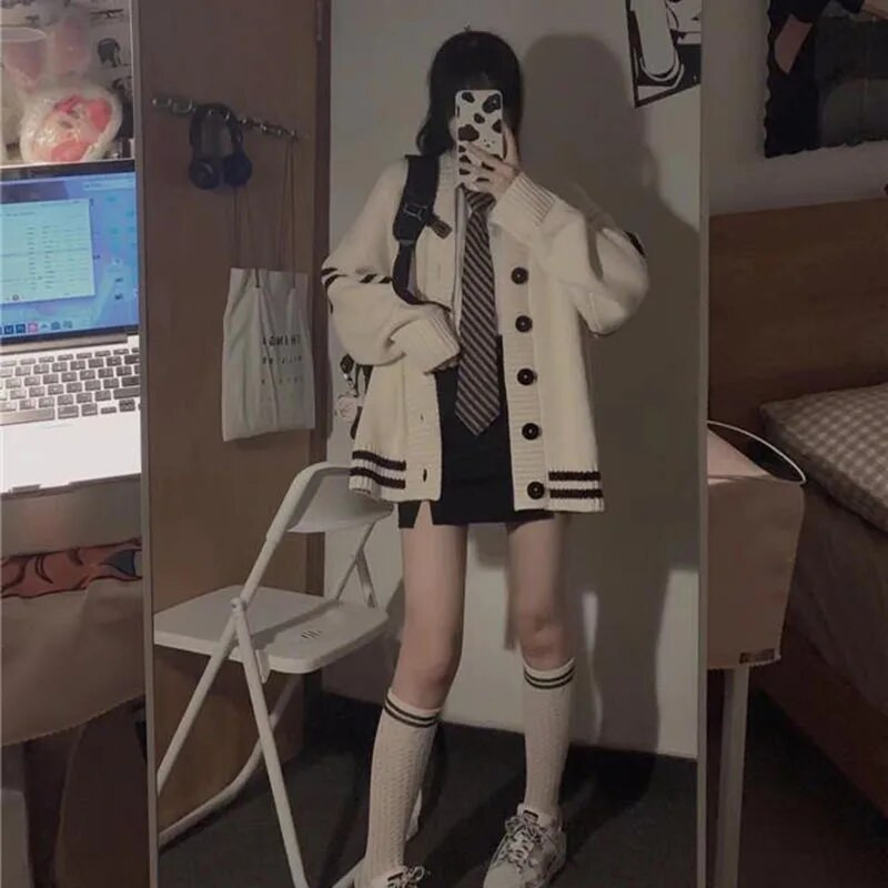 Lucyever rudens ziemas trikotāžas jakas sievietēm jauki, mājīgi džemperi jaciņas meitenēm, mīksti Kawaii vienkārši adīti mēteļi ar V veida kakla izgriezumu