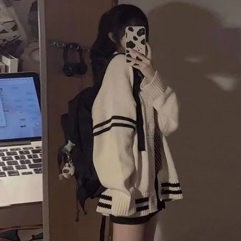 Lucyever rudens ziemas trikotāžas jakas sievietēm jauki, mājīgi džemperi jaciņas meitenēm, mīksti Kawaii vienkārši adīti mēteļi ar V veida kakla izgriezumu