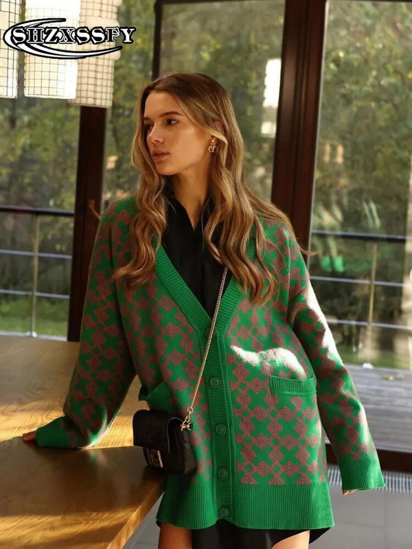 Lielizmēra sieviešu rūtains, brīvs adīšanas jaciņš sievietēm ar garām piedurknēm rudens ziemas kabatas modes sieviešu džemperi 2023