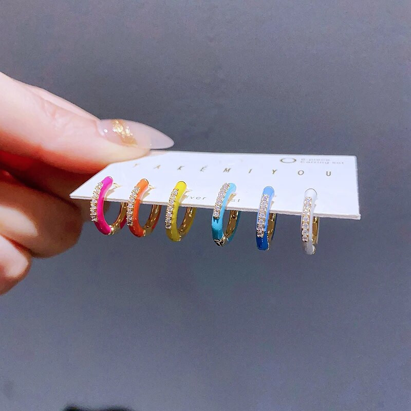 Naujo dizaino 6 vnt. daugiaspalviai CZ Crystal Huggie Hoop auskarų rinkinys Madingi moteriški vakarėlių papuošalai