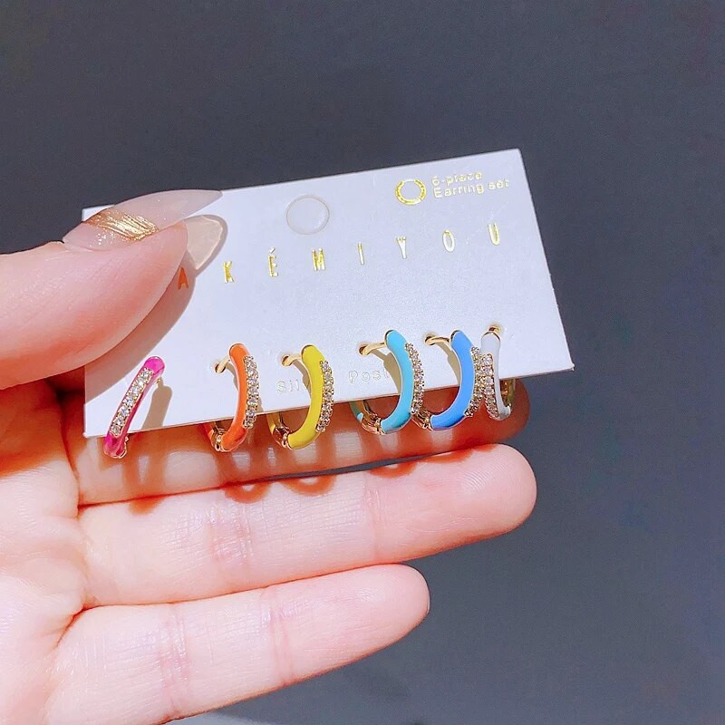 Naujo dizaino 6 vnt. daugiaspalviai CZ Crystal Huggie Hoop auskarų rinkinys Madingi moteriški vakarėlių papuošalai