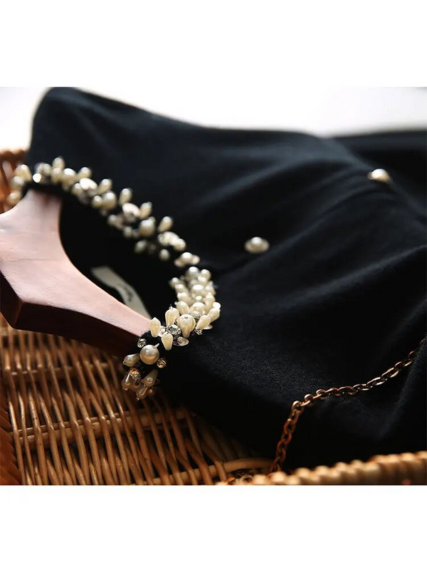 2023. gada pavasara temperamenta gaišs luksusa trikotāžas džemperis ar pērlītēm, vienkāršs vienkrāsains sieviešu džemperis