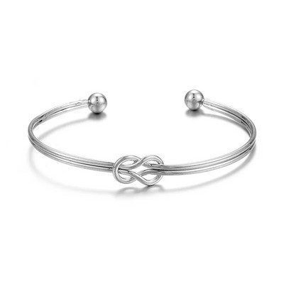 Nova niša u stilu vrhunskog dizajna s personaliziranom ženskom narukvicom s mikro umetnutim cirkonima koji otvaraju nokte