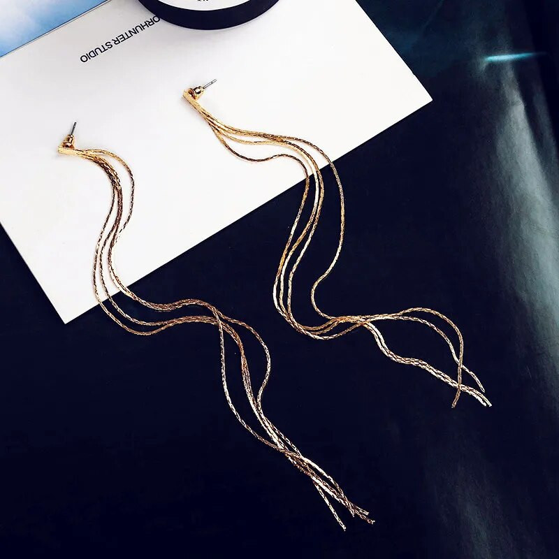 Νέα μόδα Σούπερ μακριά φούντα κρεμαστά σκουλαρίκια για γυναίκες Ασημί χρώμα ιδιοσυγκρασίας Μινιμαλιστική γραμμή αυτιών Νυφικά κοσμήματα γάμου