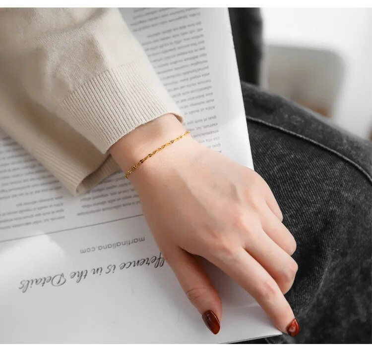 Bezmaksas piegāde Nerūsējošā tērauda zelta rokassprādzes Luksusa dizaina Flash Ripple dzirkstoša ķēdes rokassprādze sievietēm Minimālisma rotaslietas