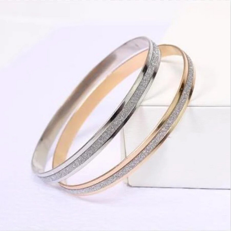 2 gab./komplektā Korejas modes mezglu sirds rokassprādze Meiteņu rokassprādze Modes rotaslietas sakausējuma apaļas kulonu ķēdes un saites rokassprādzes sievietēm