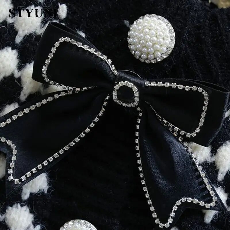 Melnbalts punktveida vienrindas O veida kakla akrila trikotāžas sieviešu džemperis ar garām piedurknēm korejiešu modes šiks jaciņš rudens