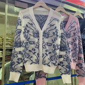 Pavasara rudens ziedu žakarda džemperis Sieviešu jaka ar V veida kakla izgriezumu garām piedurknēm gadījuma elegants trikotāžas jakas Kašmira skrejceļa virsdrēbes I996