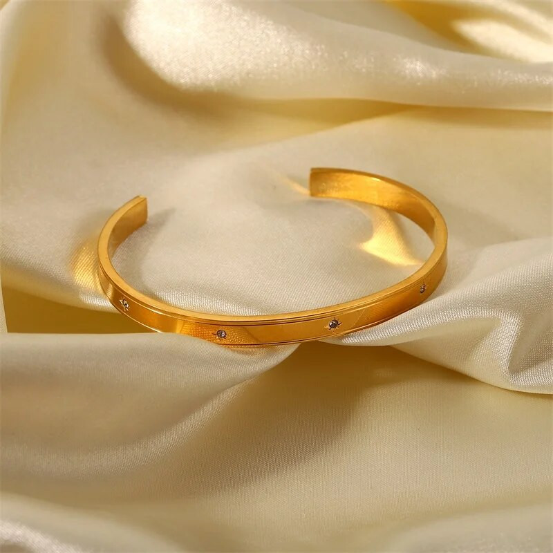 2022. gada modes vienkāršas spīdīgas zelta rokassprādzes vīriešu un sieviešu nerūsējošā tērauda rokassprādze Ikdienas ballīšu rotaslietas dāvanas