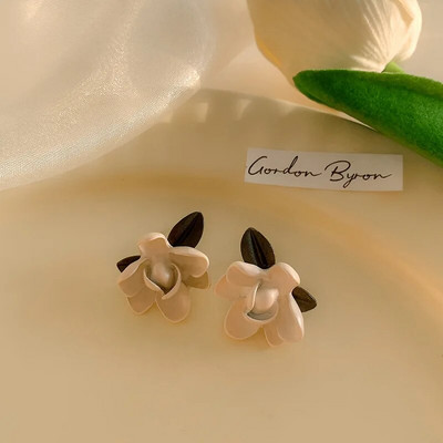 Bowknot pērļu auss klips bez auss caurdurtas sievietes maz viss dizains jūtas svaigs un auskari 2023. gadā jaunie auskari