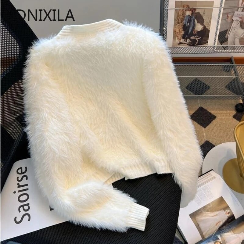 Madingi moteriški megztiniai 2023 m. rudens ir žiemos Nauji dirbtiniai audinės pūkiniai megzti striukė Stora V formos iškirpte, tingūs moteriški megztiniai, nertiniai megztiniai