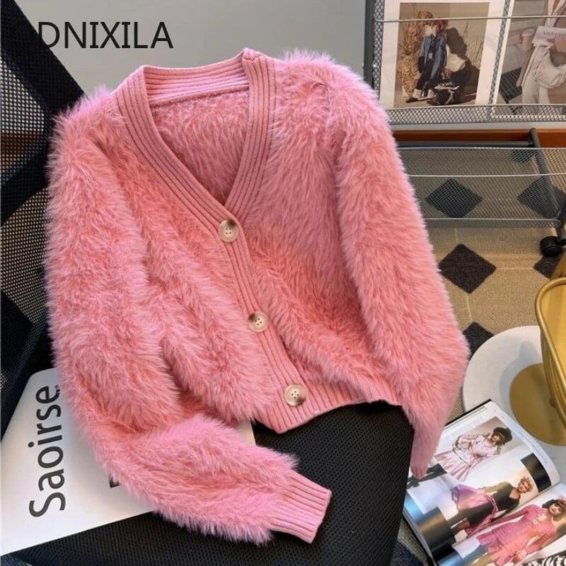 Madingi moteriški megztiniai 2023 m. rudens ir žiemos Nauji dirbtiniai audinės pūkiniai megzti striukė Stora V formos iškirpte, tingūs moteriški megztiniai, nertiniai megztiniai