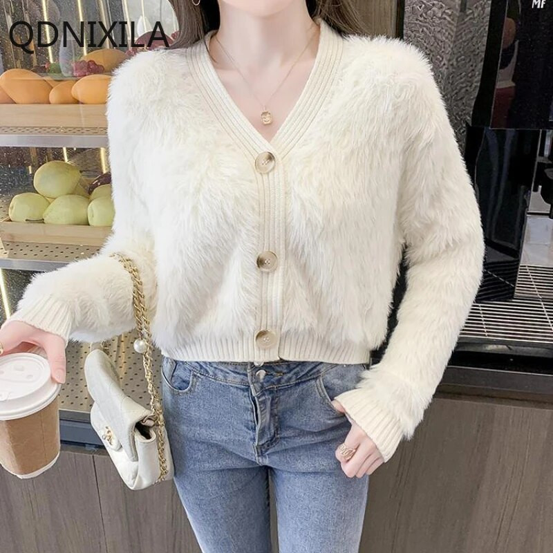 Madingi moteriški megztiniai 2023 m. rudens ir žiemos Nauji dirbtiniai audinės pūkiniai megzti striukė Stora V formos iškirpte, tingūs moteriški megztiniai, nertiniai megztiniai