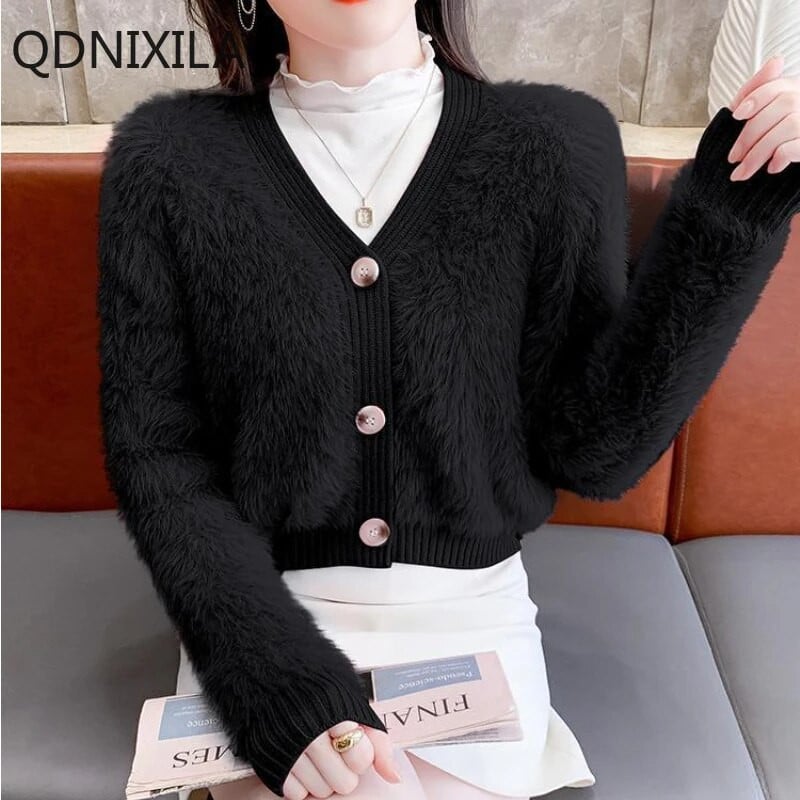 Madingi moteriški megztiniai 2023 m. rudens ir žiemos Nauji dirbtiniai audinės pūkiniai megzti striukė Stora V formos iškirpte, tingūs moteriški megztiniai, nertiniai megztiniai