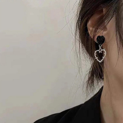 Modes vintage melnā roze mīlestība sirds auskari auskari meiteņu dāmu sirds šarms kulonu auskari dzimšanas dienas draudzības rotaslietas