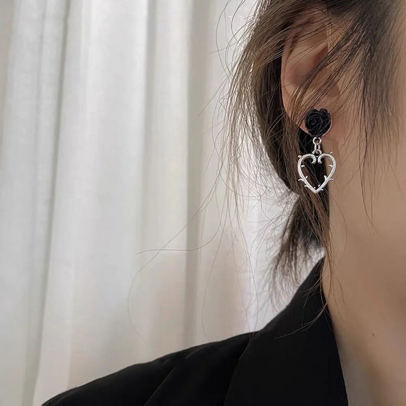 Modes vintage melnā roze mīlestība sirds auskari auskari meiteņu dāmu sirds šarms kulonu auskari dzimšanas dienas draudzības rotaslietas