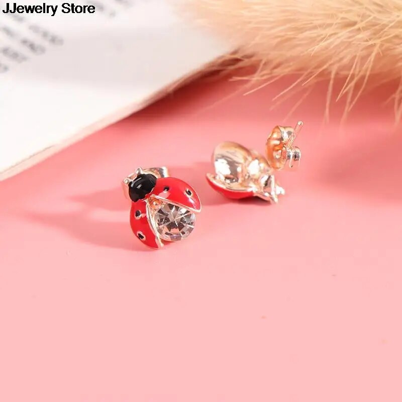 1 pāris augstas kvalitātes rokām darināti eļļas kukaiņu auskari Modes Dzīvnieku Rhinestone Sieviešu rotaslietas Mārītes ausu kniedes