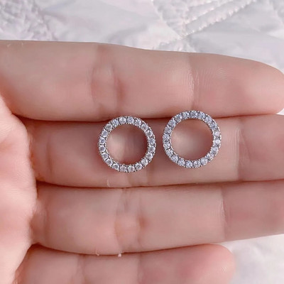 Finom kis kör alakú női fülbevaló arany színű kristály minimalista koreai parti nyári divat ékszer kiegészítők ajándék