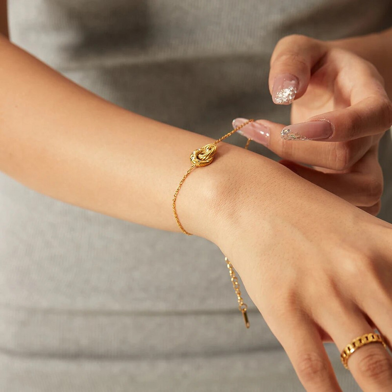 „Youthway“ išskirtinė dvigubo apskritimo nerūdijančio plieno pakabinama apyrankė moterims Aukso spalvos metalo vandeniui atsparūs papuošalai браслеты женские