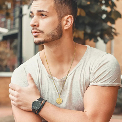 „Vnox“ sluoksniuoti karoliai vyrams, buriavimo kelionių kompaso pakabukas, nerūdijančio plieno kubietiška „Figaro“ kvietinė grandinėlė, laisvalaikio retro apykaklė