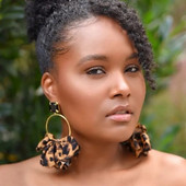 „HuaTang“ perdėto leopardo rašto audinio nuleidžiami auskarai moterims Retro Big Circle Crystal Statement auskarai Moteriški vakarėlio papuošalai