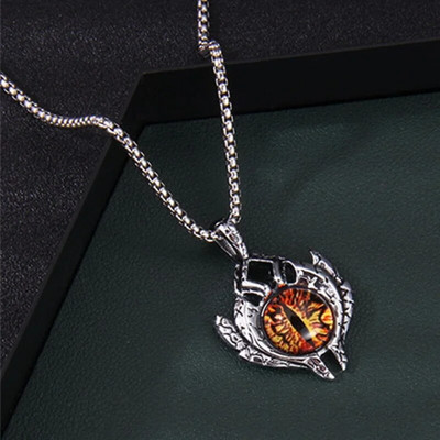 Colier cu săgeată neagră pentru bărbați de modă Bijuterii placate cu aur Colier cu pandantiv săgeată triunghiulară pentru bărbați Cadou de aniversare Hip Hop Paty