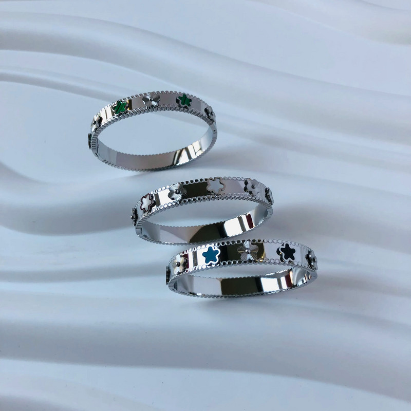 Karštas išpardavimas mados aukso spalvos nerūdijančio plieno gėlių apyrankės ir apyrankės moterims Pulseira Love Mielos apyrankės papuošalai vakarėliui